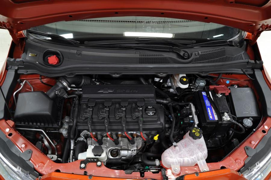 Chevrolet Onix 2012 года  (фото 49 из 113)